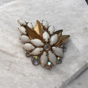Vintage Floral Weiss Milk Glass Rhinestone Gold Tone Brooch 2-7/8" Long